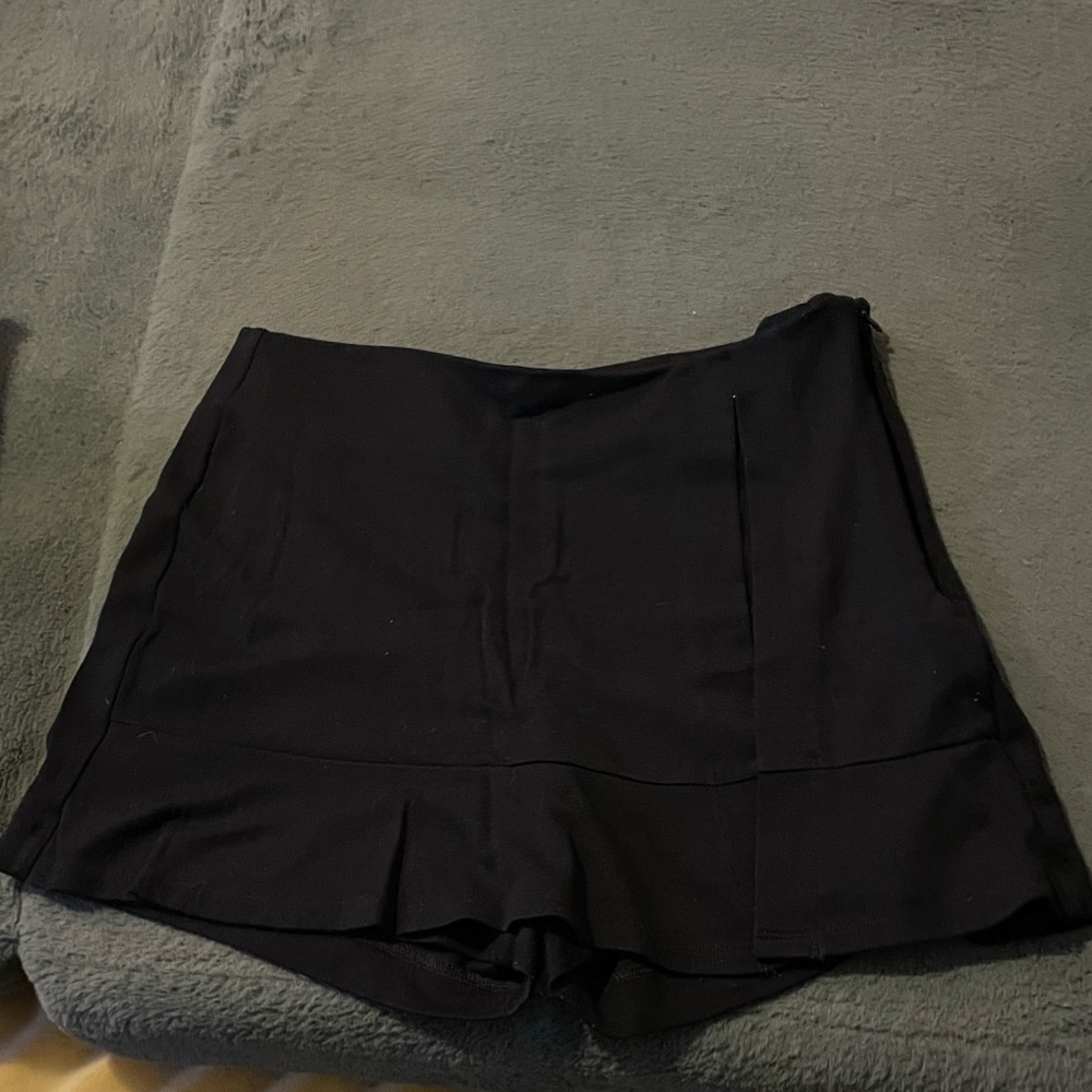 cabi Golf Cart Skort (Navy) - Picture 2 of 4